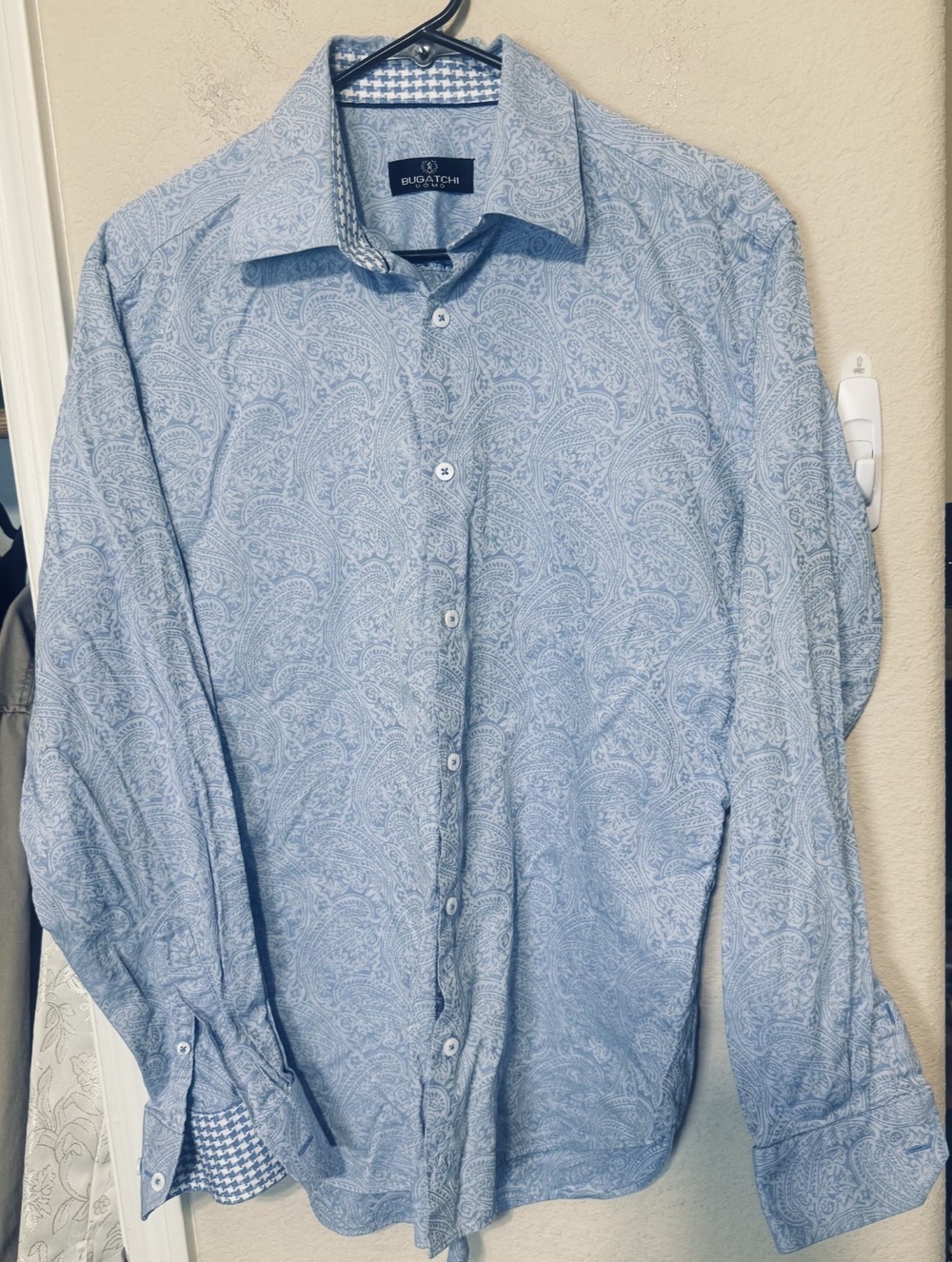Bugatchi Uomo Shirt Mens M light blue Paisley Dress Career Button Flip Cuff